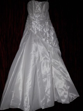 Suknia ślubna Agnes biała tafta, z Swarovski 