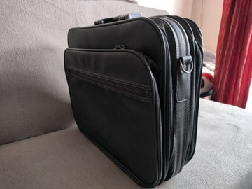 Skórzana aktówka/torba na laptopa NOWA marki OPTI 