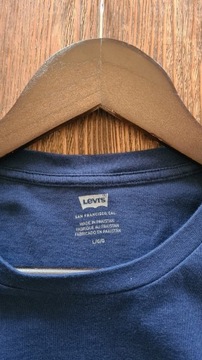 Nowy T-shirt damski  Levi's rozmiar L 