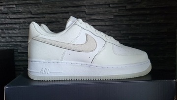 Nowe buty Nike Air Force 1 '07 LV8, białe, rozmiar 42,5