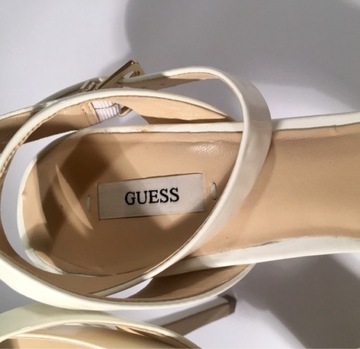 Nowe beżowe buty ślubne na obcasie Guess [40]