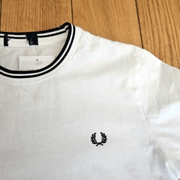 T-shirt Fred Perry NOWY XS