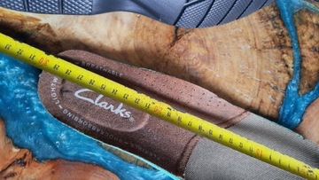 Skórzane buty wsuwane firmy CLARKS 