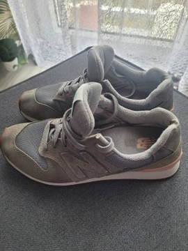 Buty damskie NEW BALANCE 37,5