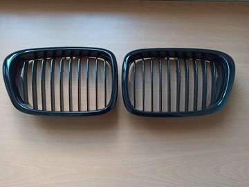 Nowe nerki czarny połysk BMW E39 grill  atrapa