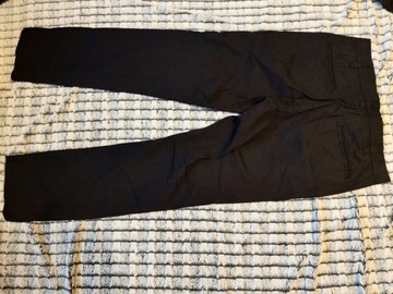 Czarne spodnie męskie Reserved rozm.33