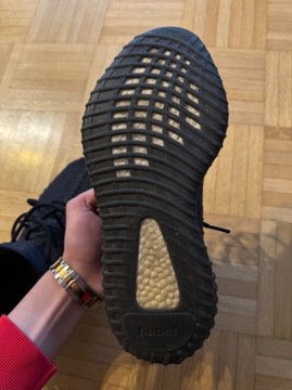 Yeezy Boost 350 V2 ONYX 45 1/3 używane