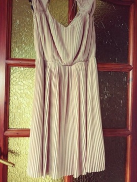 Sukienka damska H&M bezowa 38 plisowana 