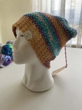 Kolorowa czapka robiona na szydełku handmade