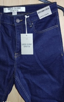 Spodnie jeansowe nowe - krój super skiny 
