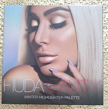 HUDA BEAUTY WINTER HIGHLIGHTER palette 