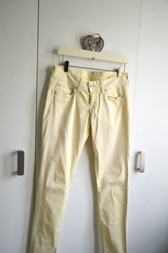 Pepe Jeans spodnie rurki M jeansy waniliowe.