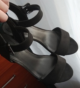 Sandałki czarne błyszczące klocek Jenny Fairy CCC