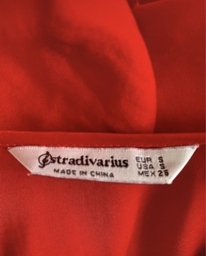 Sprzedam białą bluzkę Stradivarius !