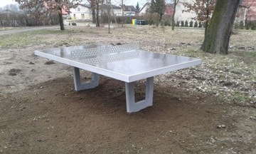 Stół betonowy do gry w tenisa stołowego, ping pong