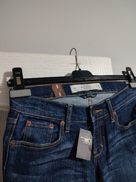 Nowe spodnie jeansowe Abercrombie & Fitch 24/33 