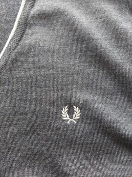 Fred Perry sweter v-neck 100% wełna 