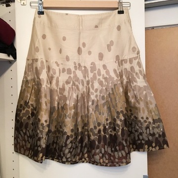 H&M wzorzysta spódnica zara beżowa print rozkloszo