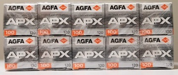 Agfa APX 100 średni format jeden film.