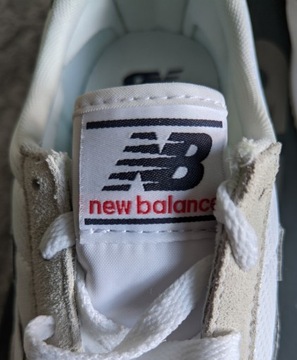 Wygodne buty New Balance w stylu retro sportowym