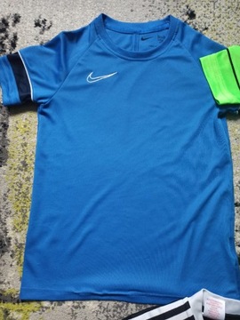 Koszulki Nike 137-147 dry fit x2 + koszulka Adidas