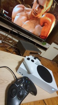 Xbox Series S +2 pady