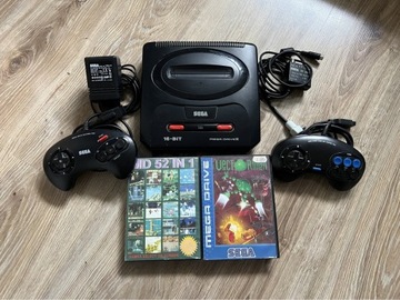 Sega Mega Drive 2 с геймпадами