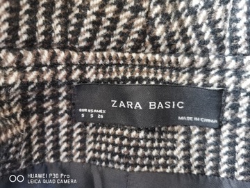 Ciepły krótki płaszczyk ZARA Basic rozm. 36