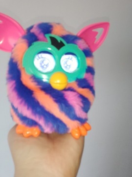 Zabawka Furbie..