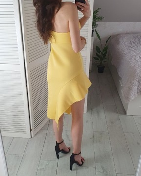 Asos żółta piankowa sukienka midi jedno ramię S