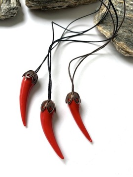Zawieszki amulety z czerwonej papryki