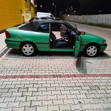 Opel astra CABRIO Bertone 