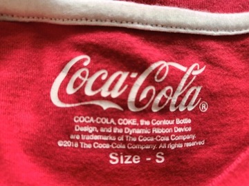 T-shirt Coca Cola Cropp rozmiar S