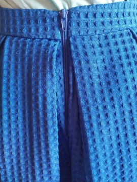 Niebieska spódnica galowa 34 