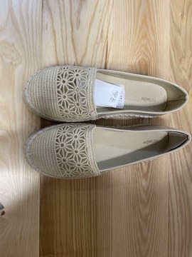 Beżowe espadryle płaskie r. 39 DeeZee&CCC