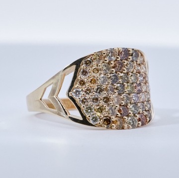 Złoty pierścionek sygnecik naturalnymi brylantami 