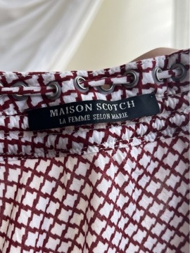 Biało bordowa wiskozowa sukienka we wzorki do kolan maison scotch 1 s