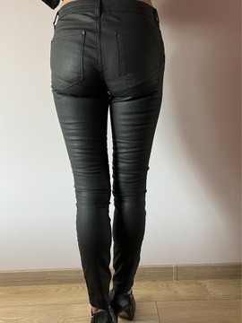 Zara woskowe spodnie czarne rozmiar XS 34
