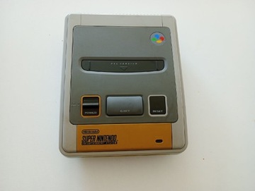 Konsola Super Nintendo 