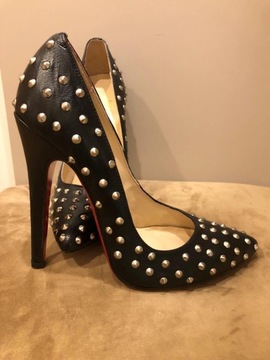 Szpilki Christian Louboutin Pigalle Spikes