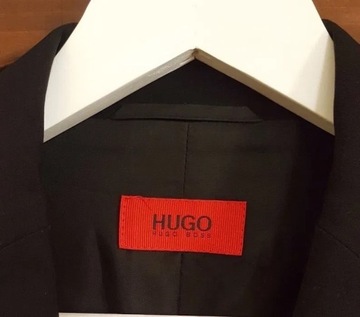 Hugo Boss__Elegancki czarny żakiet damski__38