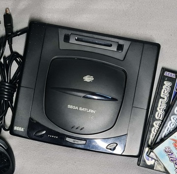 Консоль Sega SATURN весь комплект MK-80200-50 + Игры