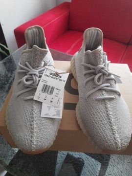 Adidas Yeezy Boost 350 V2 Sesame