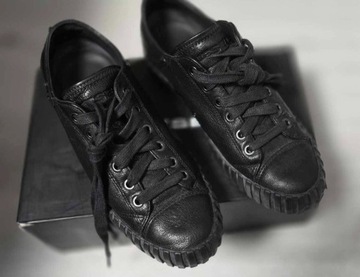 Sneakersy DIESEL MAGNETE S-EXPOSURE CLC r.39