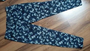 Spodnie jeans dżins MOHITO blue w kwiatki