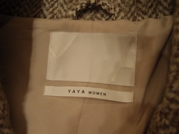 Płaszcz Jaya woman kolor jasny beż rozmiar 2 klika razy ubrany