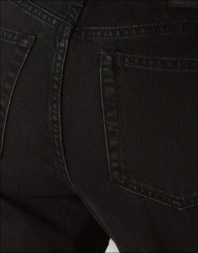 Damskie spodnie jeansowe  BERSHKA r.42