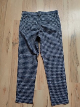 H&M damskie spodnie cygaretki 7/8 40 L wzór 