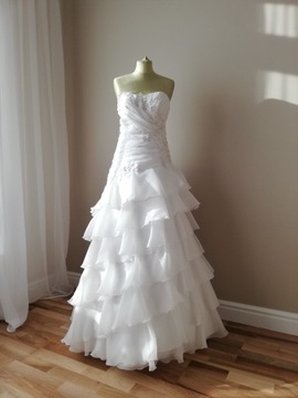 Красивая испанка свадебное платье белый 38 повод