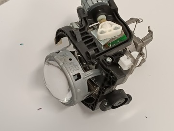 Lampa X5 E70 skrętna dynamic soczewka 7158937